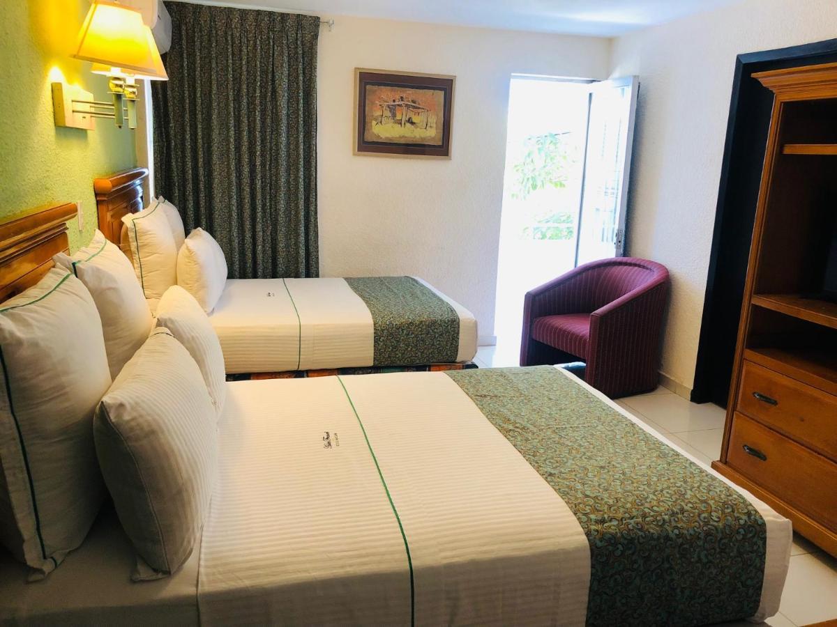 Hotel Francis Кульякан Экстерьер фото