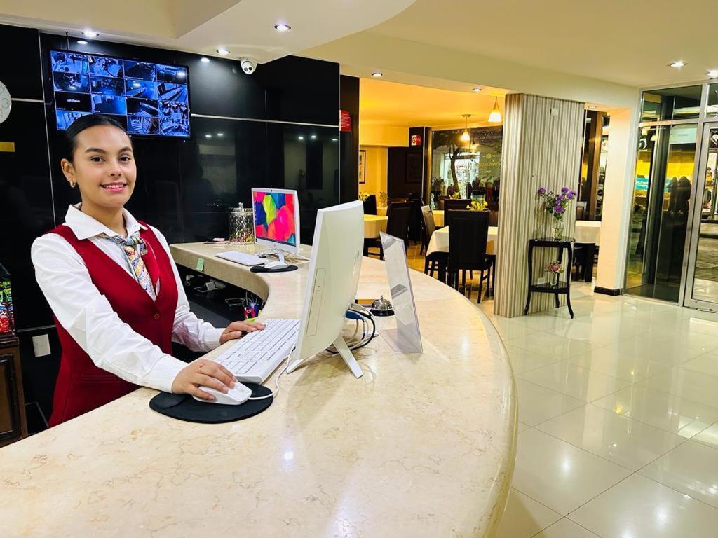 Hotel Francis Кульякан Экстерьер фото