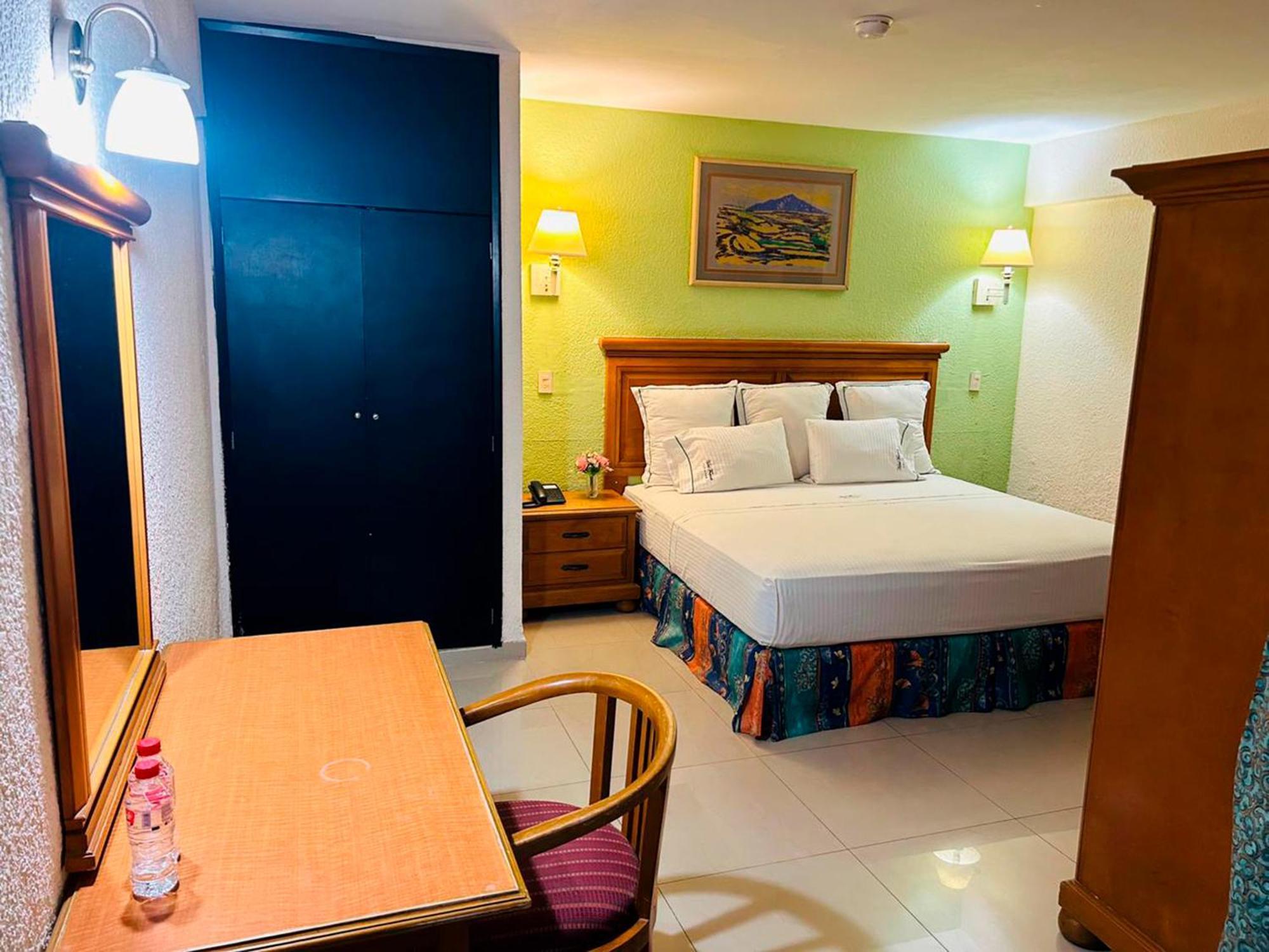 Hotel Francis Кульякан Экстерьер фото